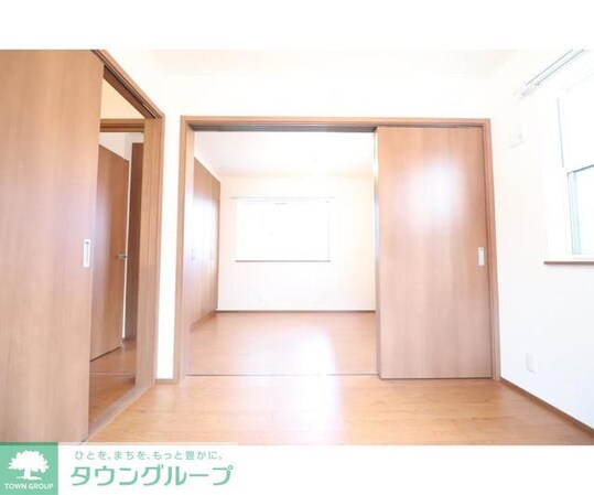 西新井栄町2丁目戸建の物件内観写真